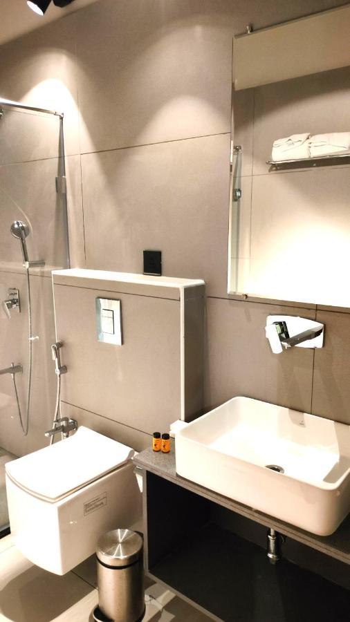 Chirala V Hotels And Resorts מראה חיצוני תמונה